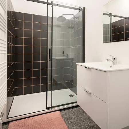 City Center Two-bedroom * Antuérpia