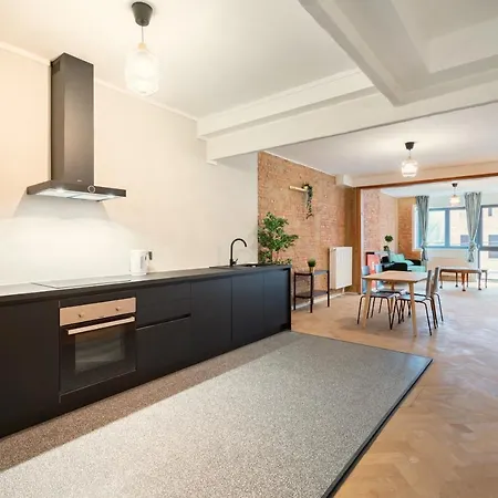 City Center Two-bedroom Apartamento *